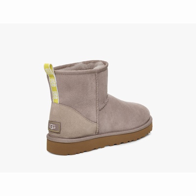 Botas UGG Classic Mini II Graphic Logo Mulher Amarelas | PT-BQHMD